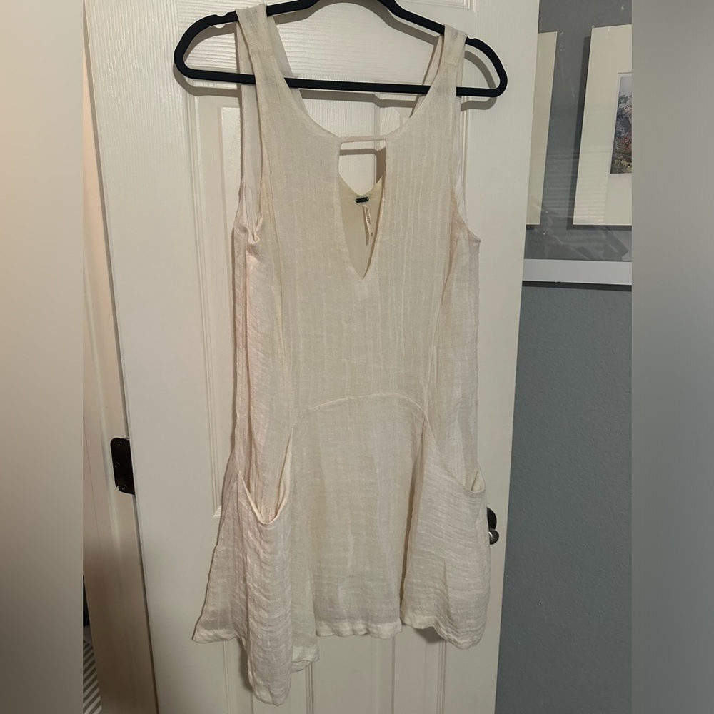 Sleeveless Cream Slouchy Dress
